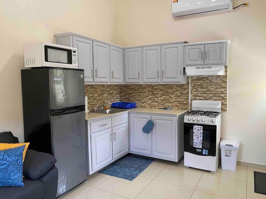 Cozy Studio Apartment In Quiet Neighborhood! Philipsburg  Kültér fotó